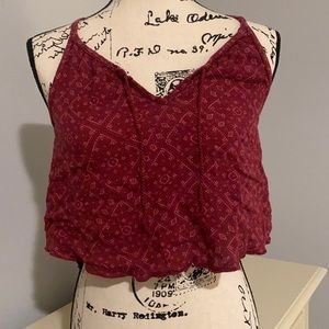 Hollister Cropped patterned tank